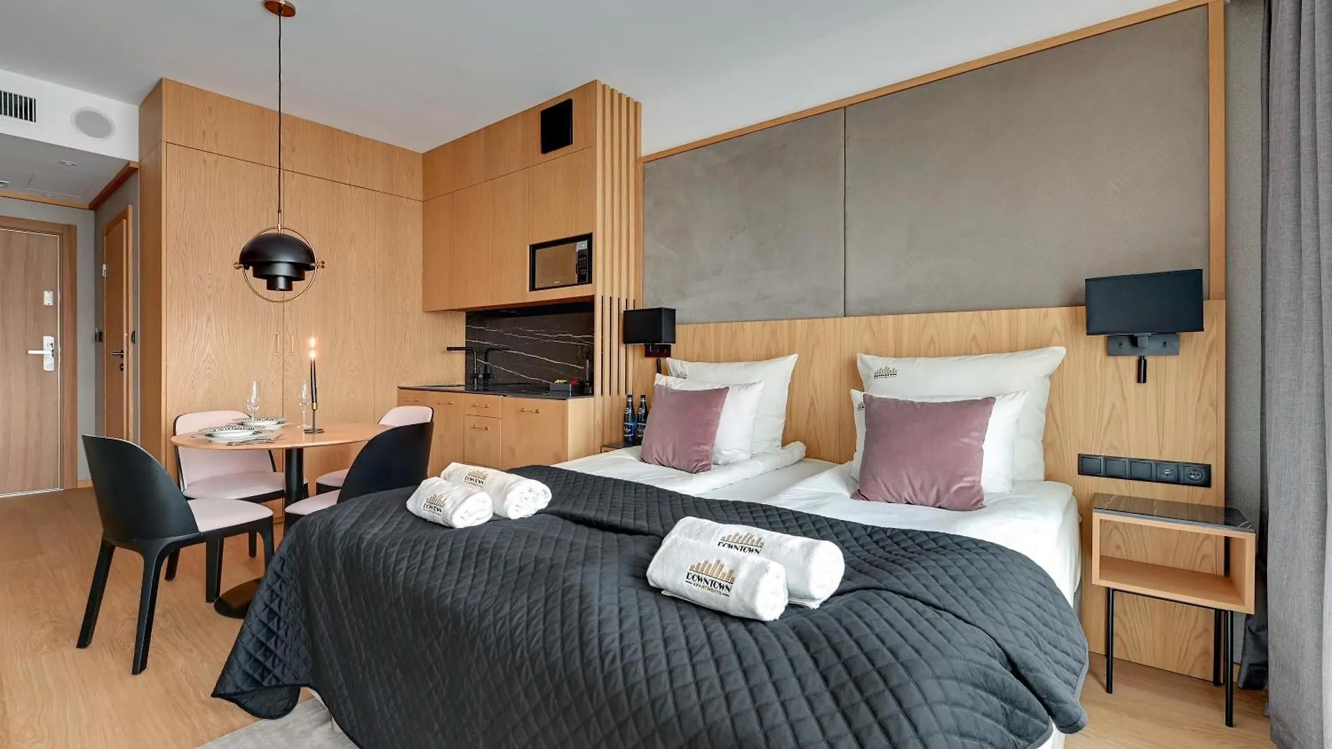 Deo Plaza Riverside & Radisson Spa By Downtown Apartments Gdansk 0*,  Poland