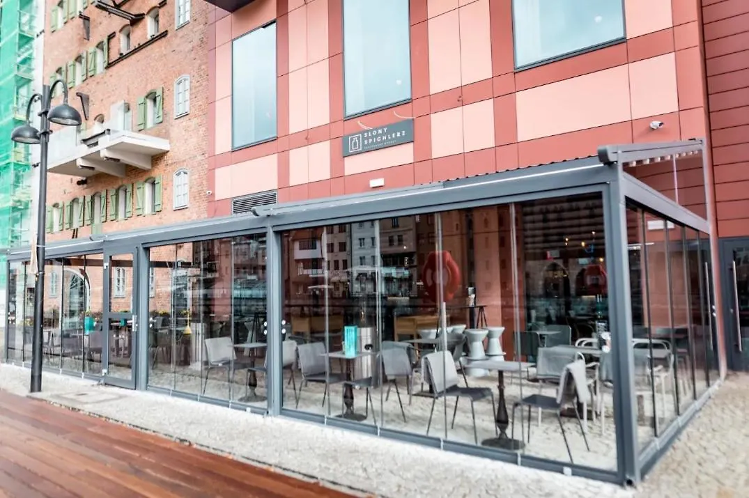 Deo Plaza Riverside & Radisson Spa By Downtown Apartments Gdansk Poland