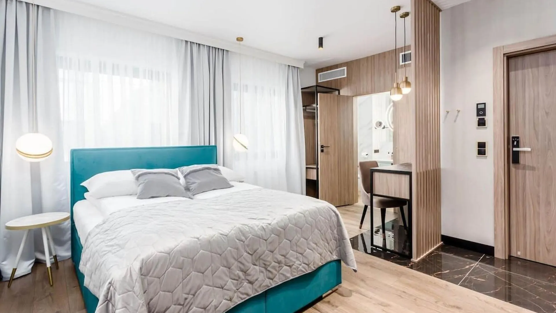 Deo Plaza Riverside & Radisson Spa By Downtown Apartments Gdansk Poland