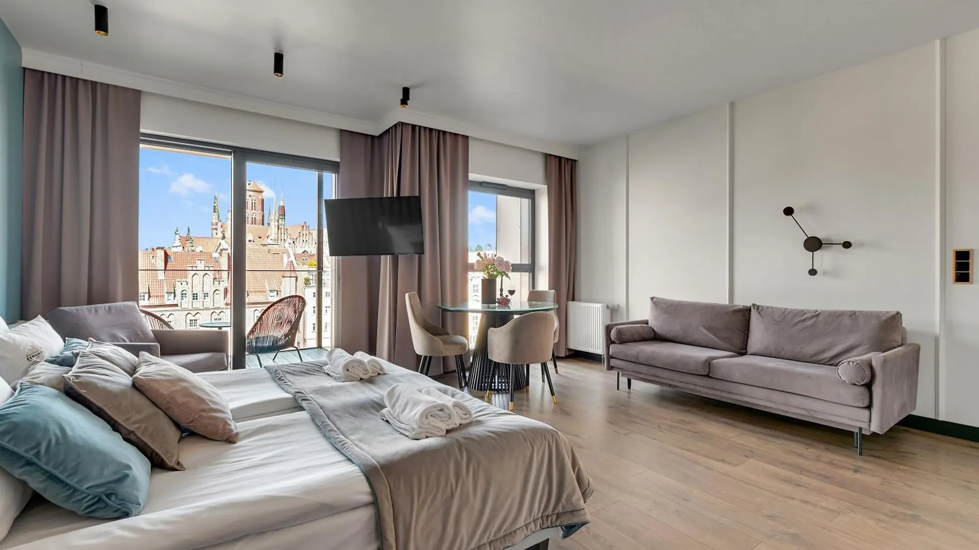 Deo Plaza Riverside & Radisson Spa By Downtown Apartments 그단스크