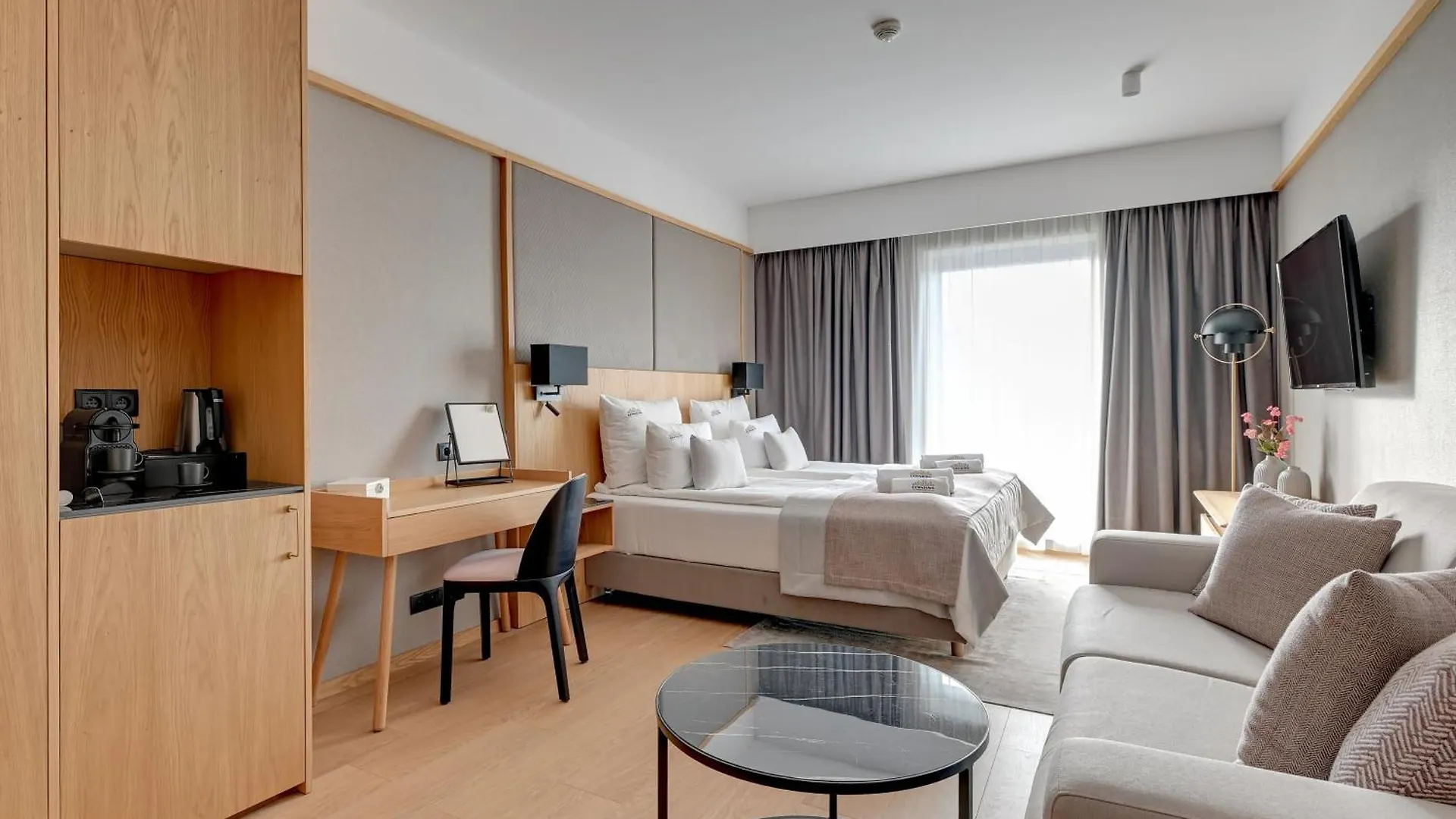 Deo Plaza Riverside & Radisson Spa By Downtown Apartments Gdańsk 0*,  Polen