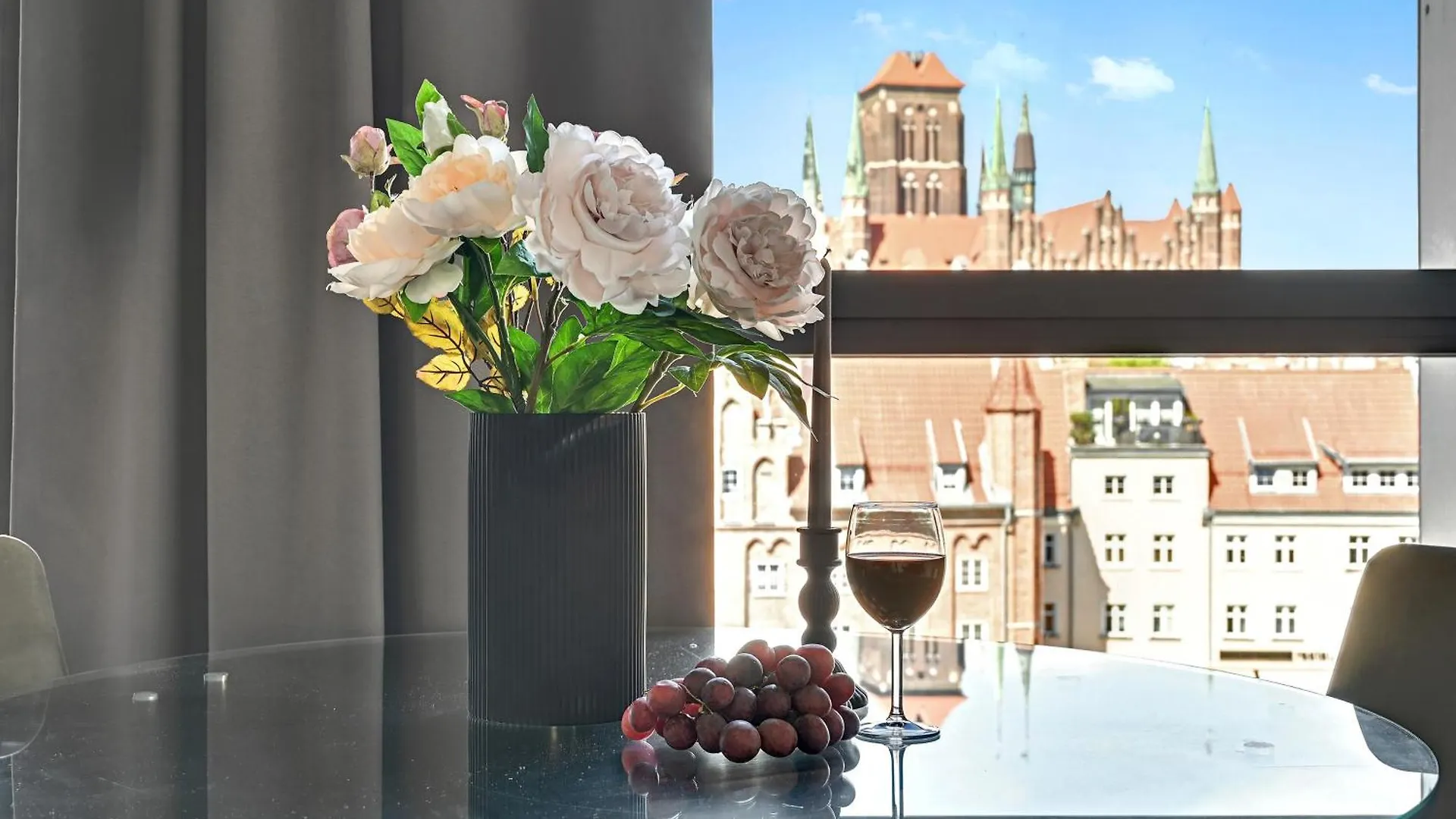 Deo Plaza Riverside & Radisson Spa By Downtown Apartments Gdańsk 0*,  Polen