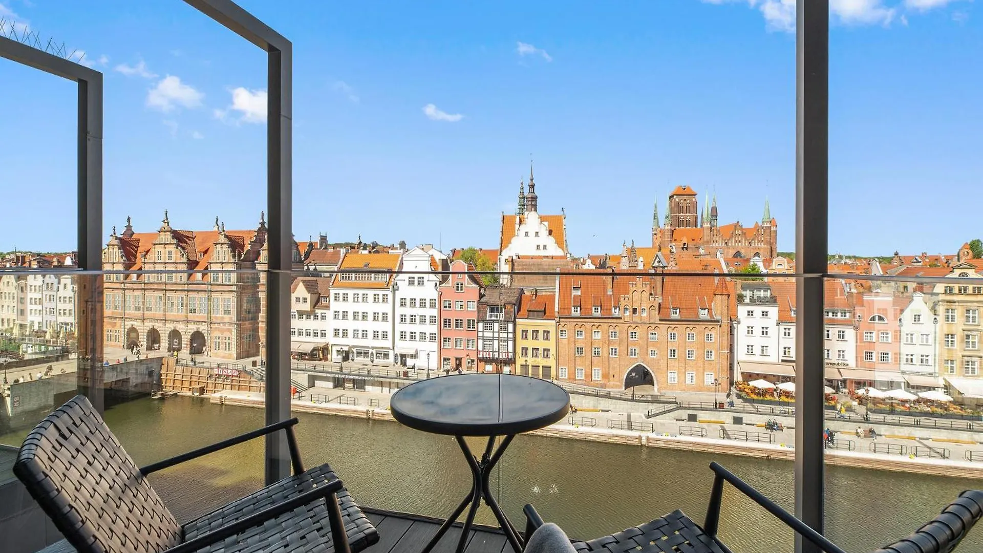 Deo Plaza Riverside & Radisson Spa By Downtown Apartments Gdańsk