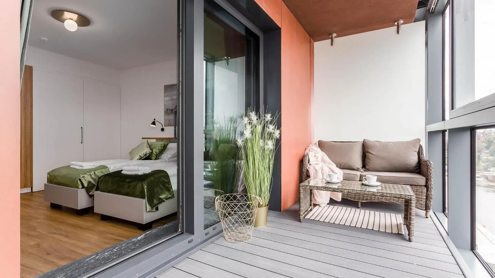 Deo Plaza Riverside & Radisson Spa By Downtown Apartments Gdańsk